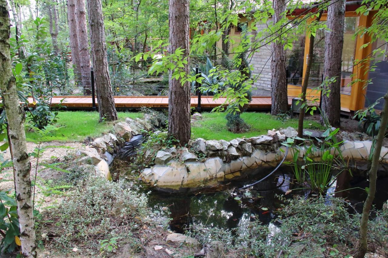 Bed and Breakfast Ambiente Kiskunhalas Exterior foto